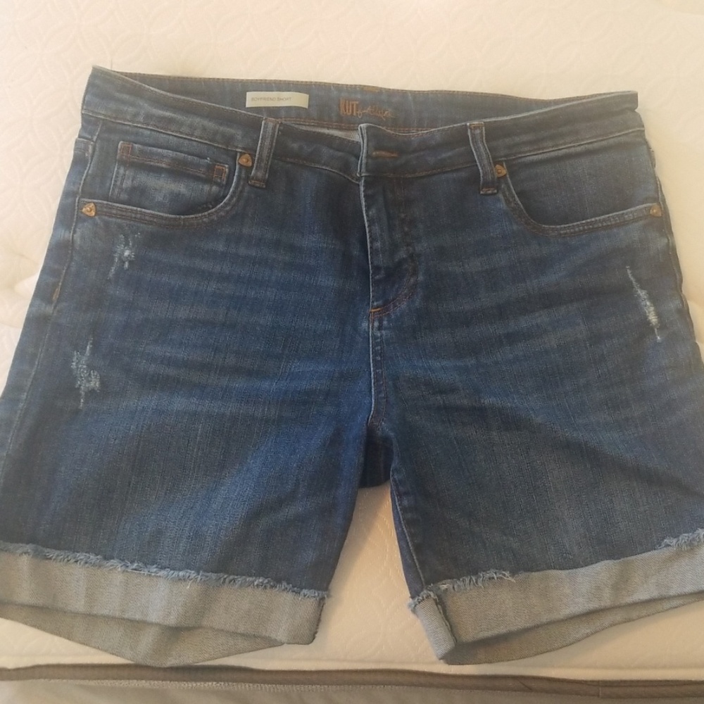 Boyfriend denim shorts